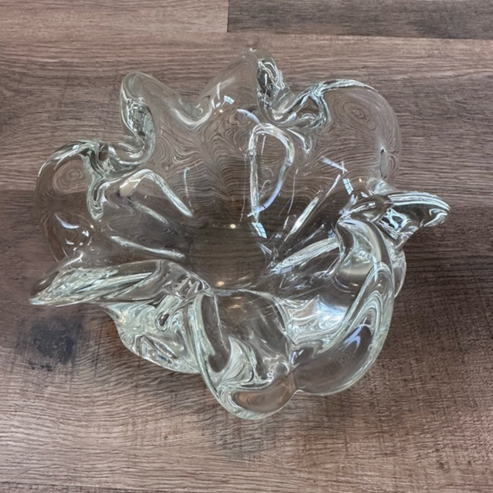 Hand‎ Blown Clear Glass Paperweight￼ Flower￼ Ashtray ￼Murano Style Decorative￼